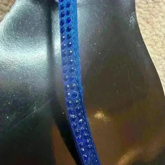 Express sz 8 Blue Sandals - Picture 2 of 4